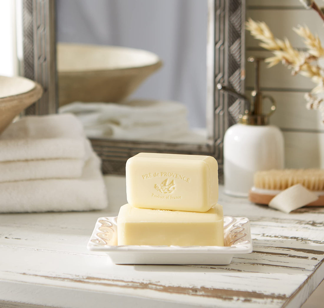 Pre de Provence Artisanal French Soap Bar Enriched with Shea Butter, Agrumes, 150 Gram