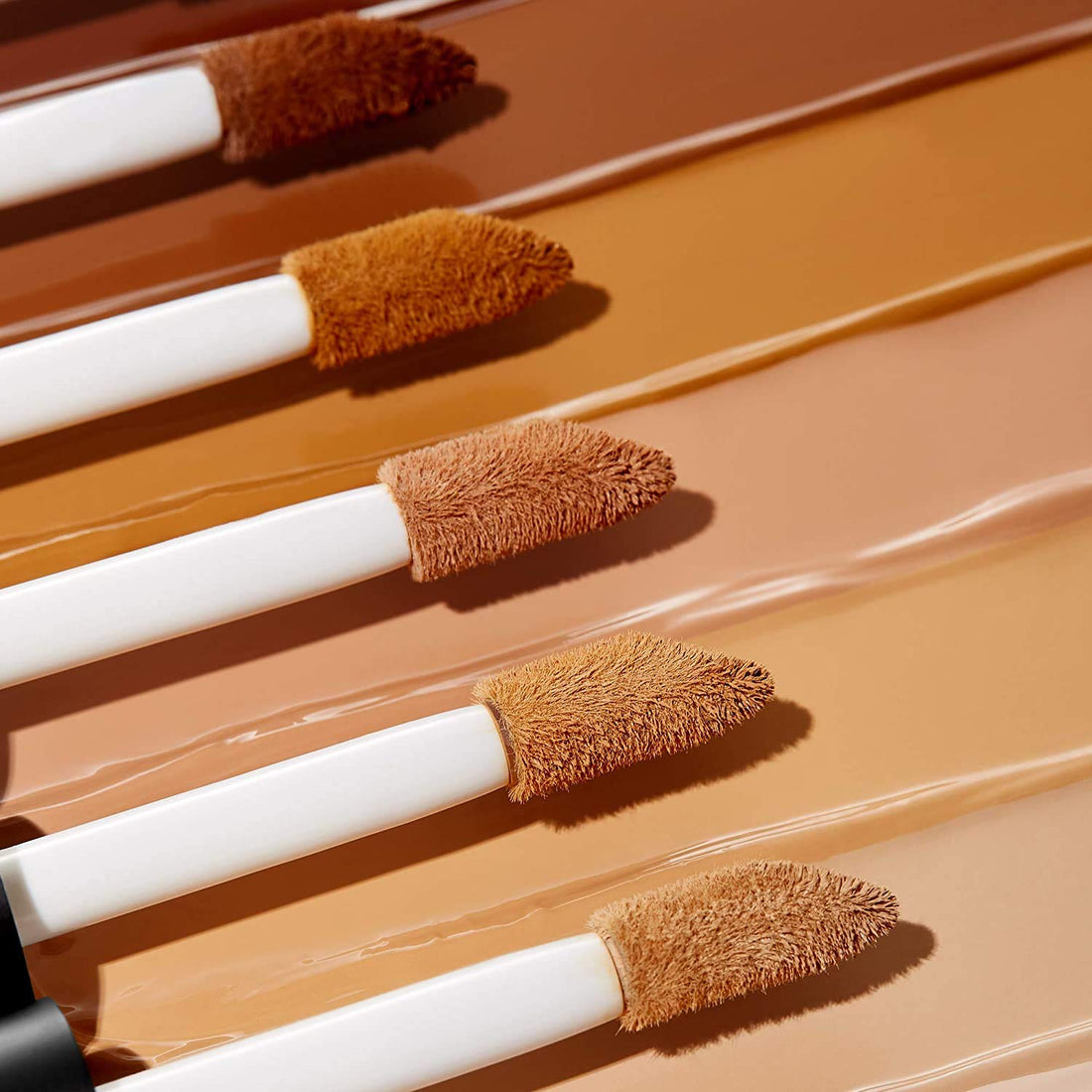 e.l.f, 16HR Camo Concealer, Full Coverage, Lightweight, Conceals, Corrects, Contours, Highlights, Rich Cocoa, Dries Matte, 6 Shades + 27 Colors, Ideal for All Skin Types, 0.203 Fl Oz
