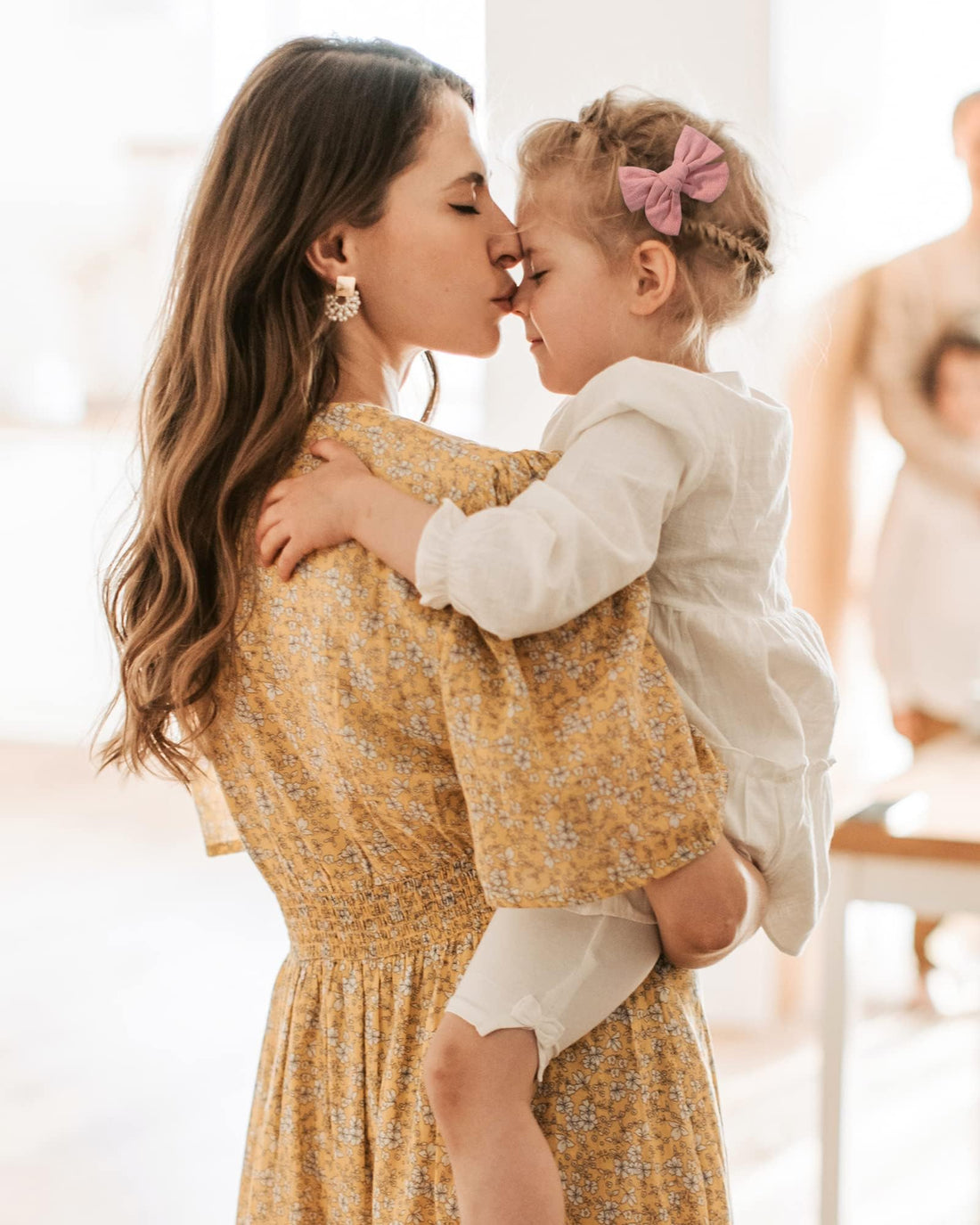 doboi 20PCS 3.6 Inches Baby Girls Linen Hair Bows Clips 10 Colors Fully Lined Hair Barrettes Accessories for Babies Infant Toddlers Kids in Pairs