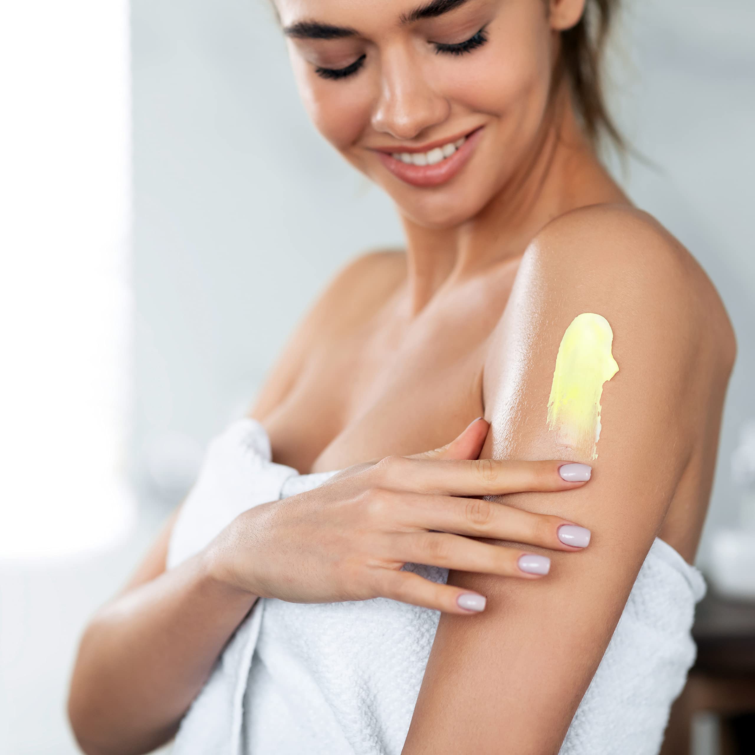 Motor City Organics' Turmeric Lemon Body Lotion – Hydrating & Firming Moisturizer. Fast-Absorbing, Non-Greasy & Clean Scent. Made with Turmeric, Vitamin C & Hyaluronic Acid – 10.15 Oz Bottle