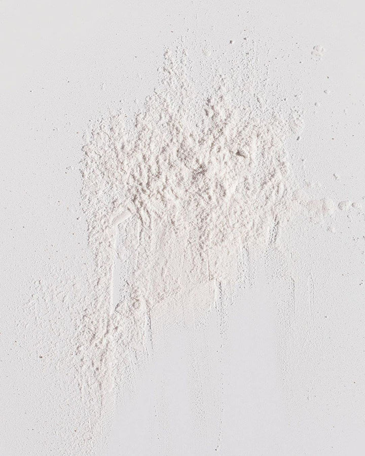 Kristin Ess Hair Dry Shampoo Non-Aerosol Powder for Oily Hair - Mattifying, Style Extending, Fragrance Free, Dry Shampoo for Men and Women, Easily Blended, Lightweight Formula, Vegan, 1.3 oz