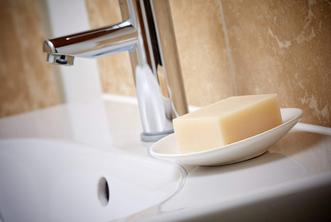 Luxury Handmade Soap - Distinctive Essential Oils Fragrance - Natural Bar Soap, Palm Oil FREE, No Preservatives, Plastic Free, Never tested on Animals