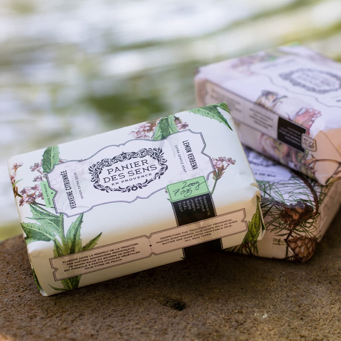 Panier des Sens - Lemon Blossom Shea Butter Bar Soap 2x 7oz/200g - Leaves Skin Moisturized and Fresh - 99% Natural & Enriched with Nourishing Shea Butter - Gentle Cleansing, Lovely Scent, Long Lasting