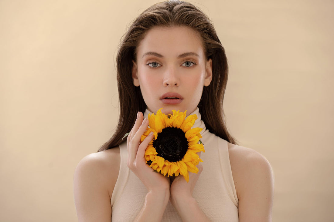 Dead Sea Naturals Facial Night Cream - Calming cream for face & neck, moisturizes, nourishes skin overnight, helps strengthen against daily aggressions, with exclusive Dead Sea Minerals, 1.7 Fl.Oz