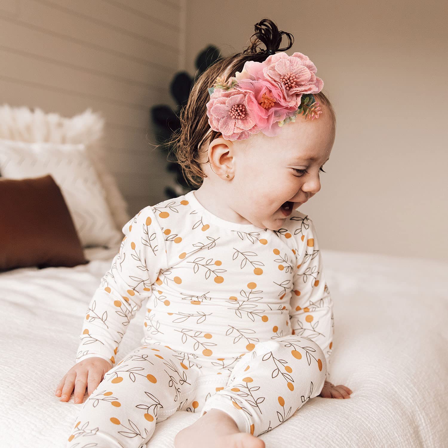 Cinaci 5 Pack White Pink Delicate Rose Flower Nylon Headbands Floral Hair Bows Daisy Flowers Headband Elastic Hair Bands Easter Christmas Hair Accessories for Baby Girls Newborns Infants Toddlers Kids