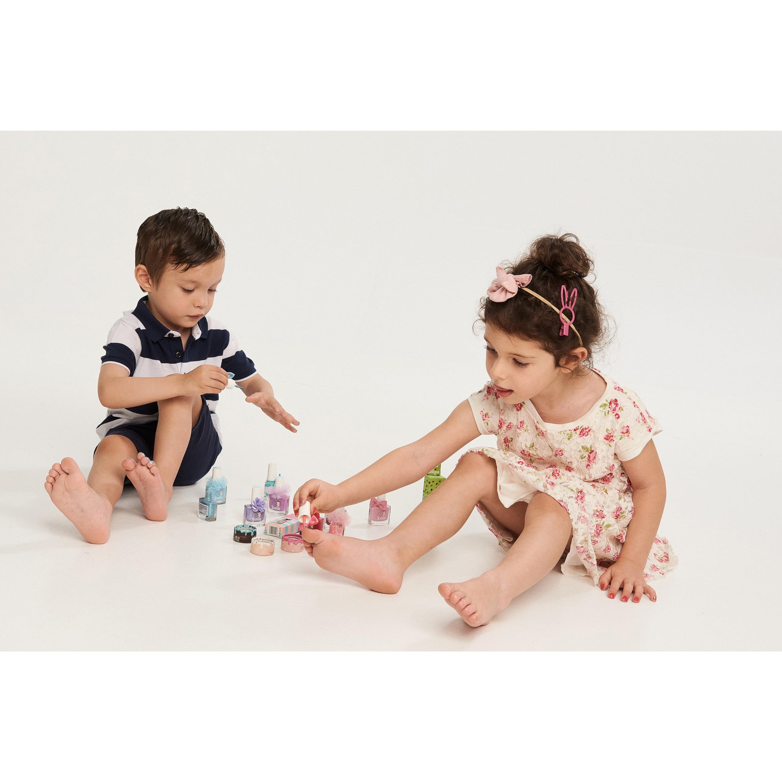 Non-toxic, Water-Based, Odorless Nail Polish for Kids by Snails - 10.5ml (Cheerleader)