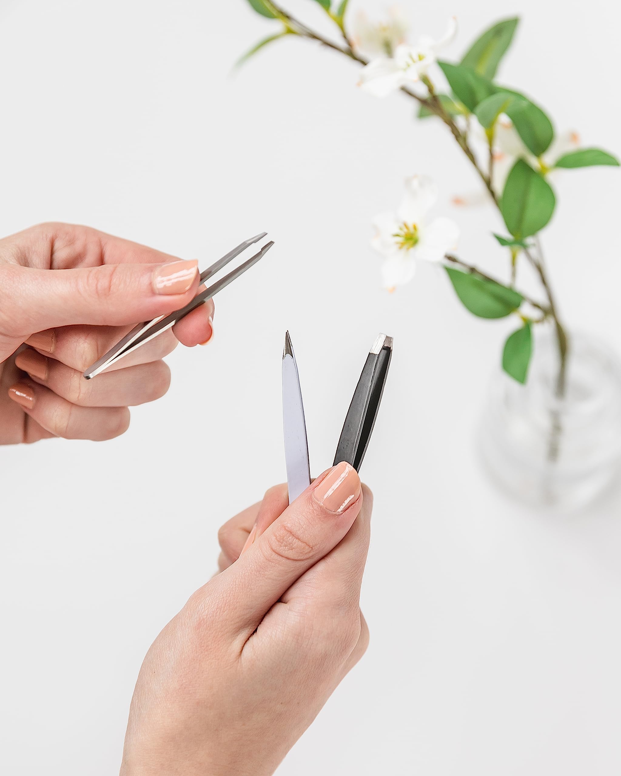 Amazon Basics Mini Eyebrow Tweezers 3-Pack, Black/White/Grey