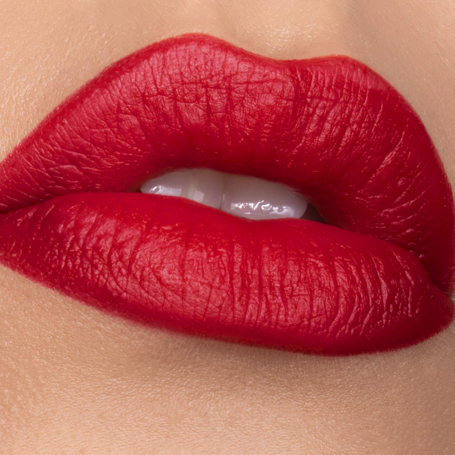 Wunder2 MUST-Have Matte Lipstick Makeup Long Lasting, Color Gimme Red