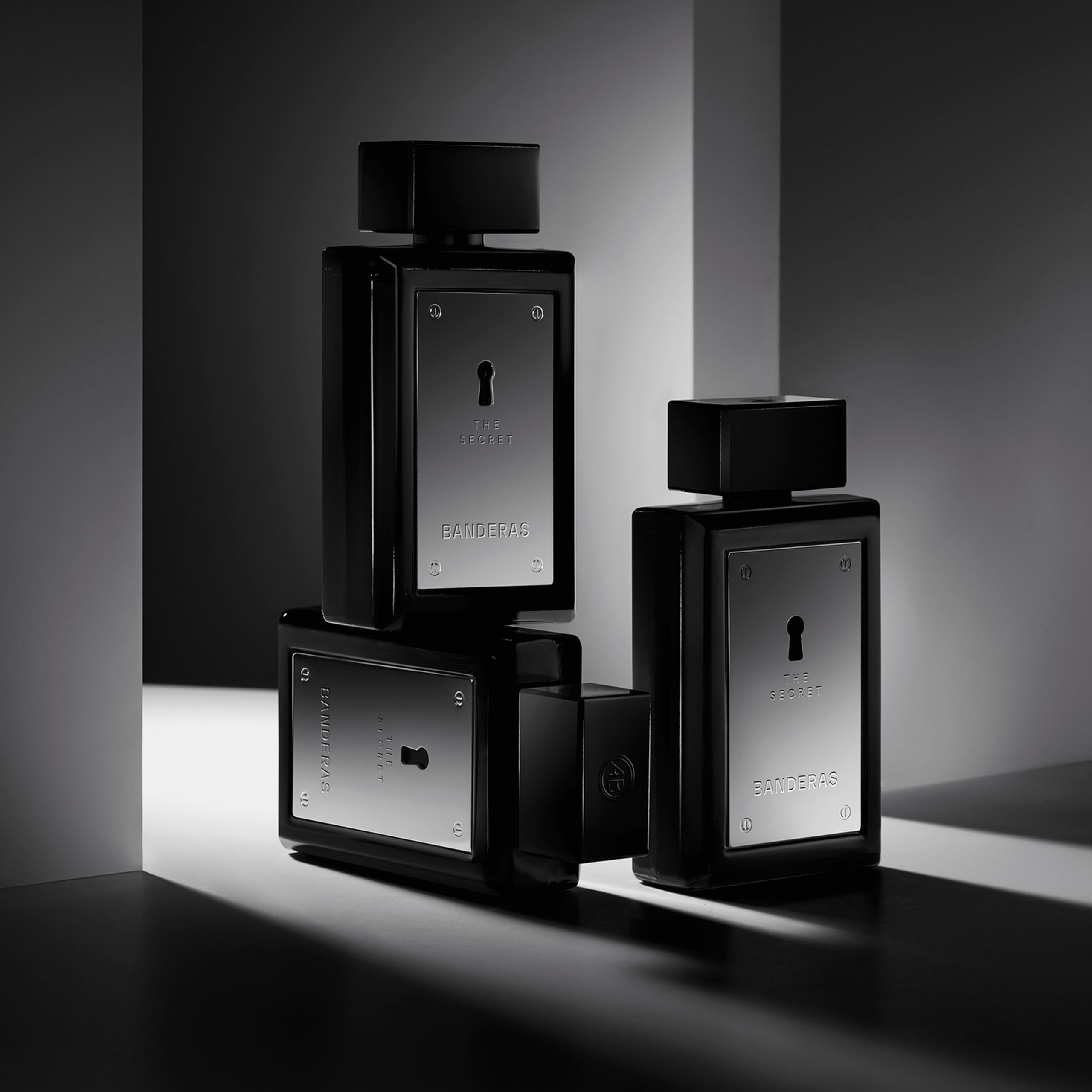 Antonio Banderas Mens The Secret Eau de Toilette - 100ml (Black_Free Size)