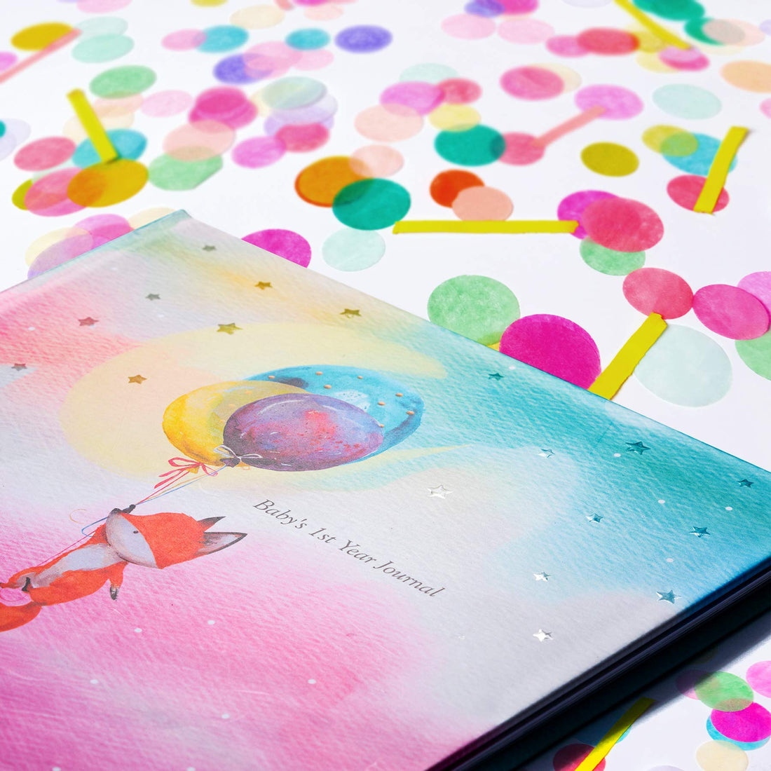 Pillow & Toast Limited Edition Baby's First Year Memory Book and Journal - Cherish Every Moment with Adorable Woodland Design - Eco-Friendly Keepsake for Your Precious Baby - Unique Baby Gift