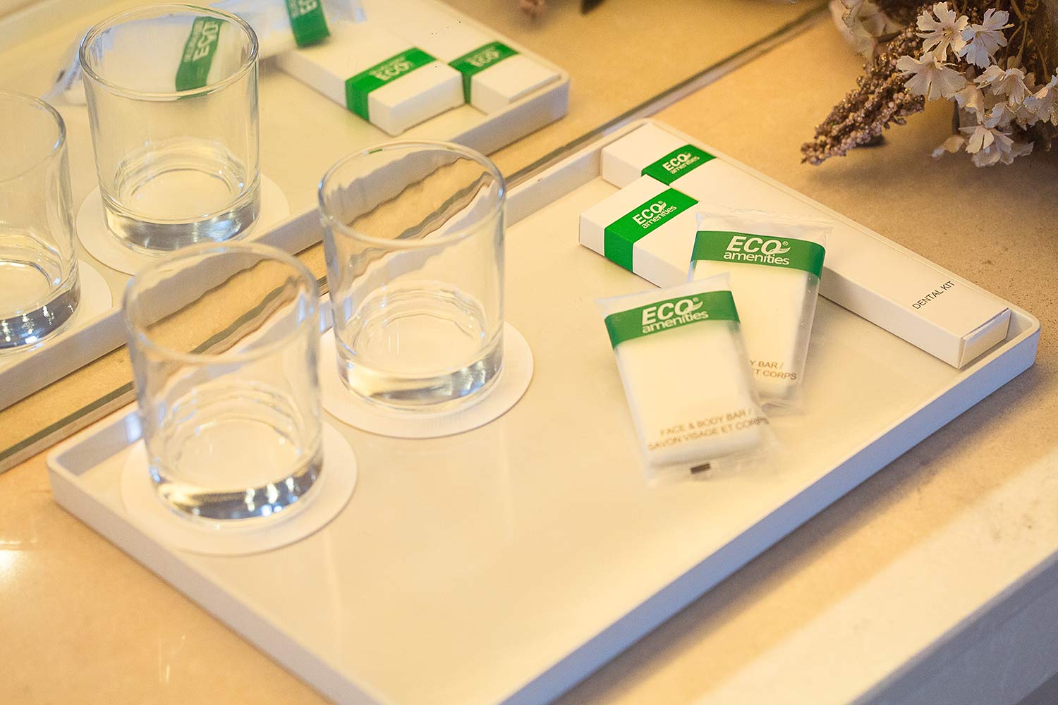 ECO amenities Hotel Mini Shampoo Sachets for Guests - Refreshing Green Tea Scented Toiletries for AirBnB & Rentals - 0.35 fl oz (10ml), 100 Pack