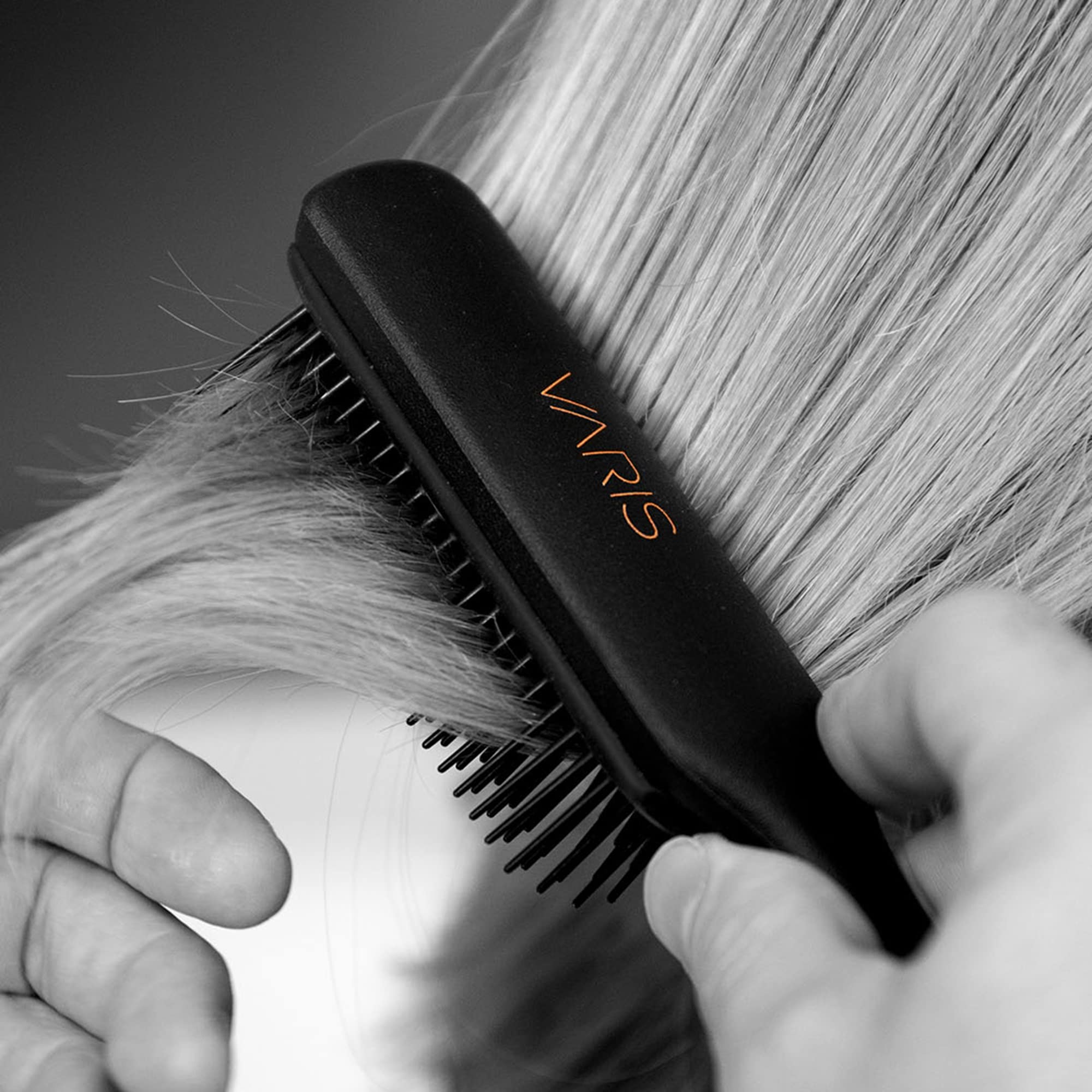 VARIS Denman Brush