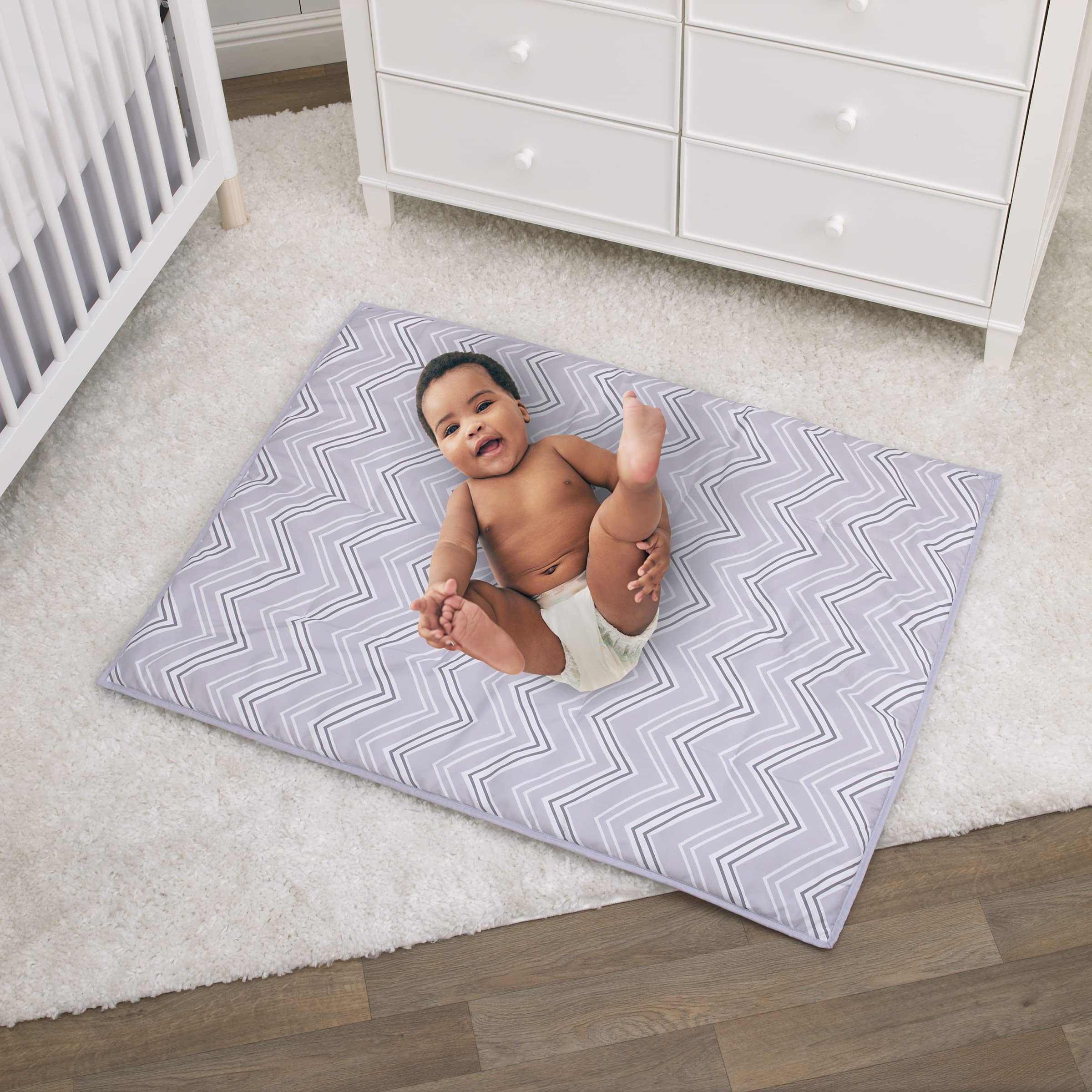 Little Love by NoJo Grey and White Chevron 3 Piece Crib Bedding Set - Comforter, Fitted Crib Sheet and Dust Ruffle