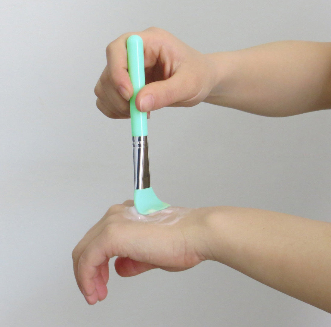 LORMAY 9-Piece Silicone Makeup Brush Set: Face Mask, Eyeliner, Eyebrow, Eye Shadow, Lip Cosmetic Brushes (Mint Green)