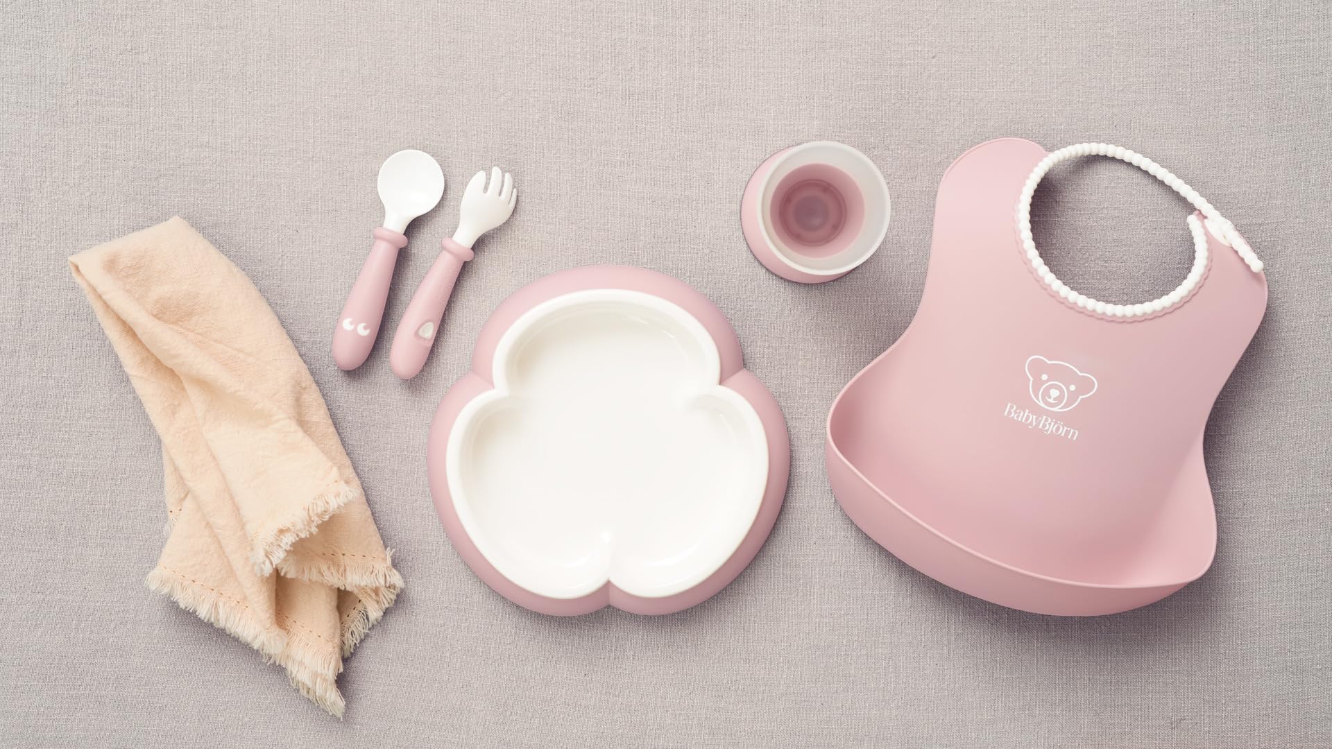 BabyBjörn Baby Dinner Set, 5 pcs, Powder pink Includes Baby Plate, Baby Fork, Baby Spoon, and Baby Cup Dishwasher Safe Toddler feeding set for self-feeding or baby-led weaning