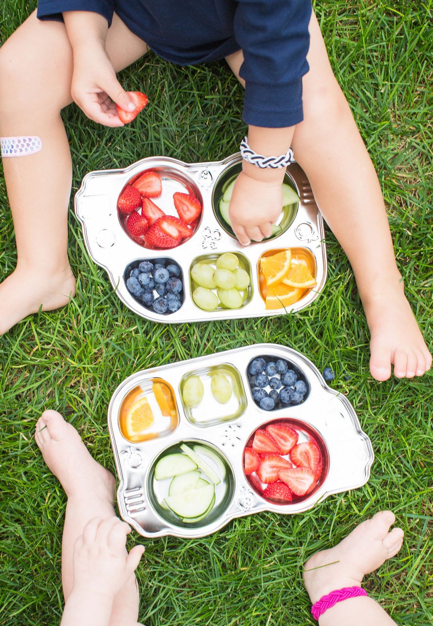 Innobaby Stainless Bus Plate with Airtight Sectional Lid, The Original, Leak-Resistant Divided Platter, Mom Invented Fun Shape Plate Din Din SMART for Babies, Toddlers and Kids, BPA Free Plate