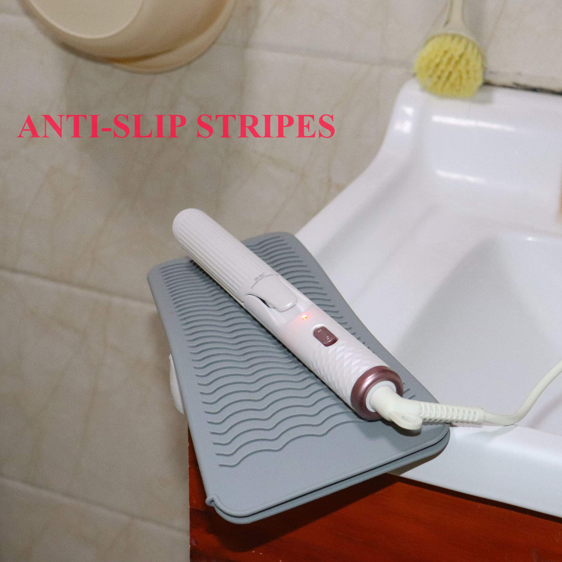 Heat Resistant Neoprene Silicone Travel Hair Curler Mat Holder and Curling Flat Iron Storage Pouch Set, Mermaid