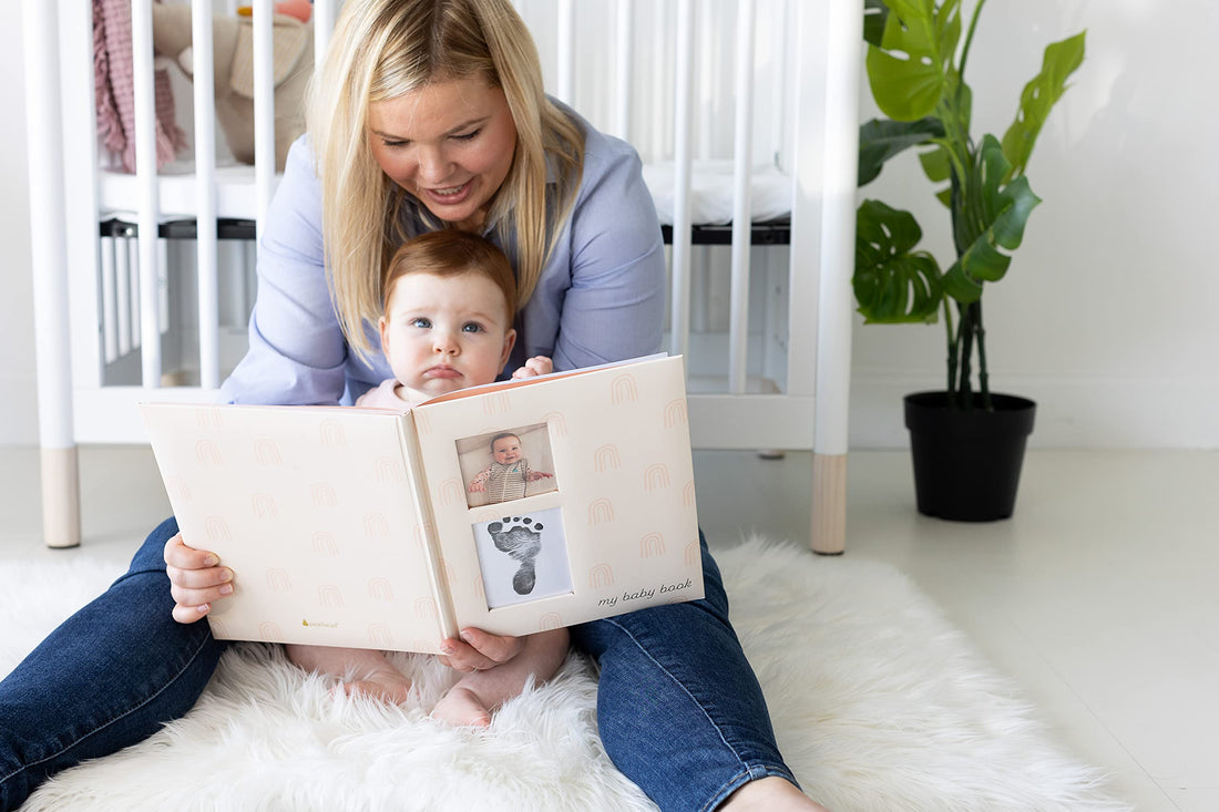 Pearhead Hello Baby First 5 Years Memory Book, Gender-Neutral Baby Keepsake for New and Expectant Parents, Pregnancy And Milestone Journal, Gray
