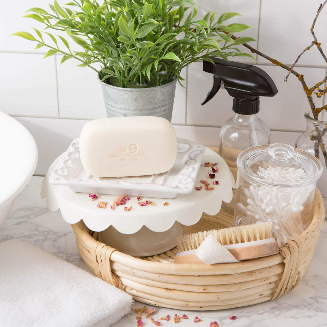 No 9 - Grape, Black Currant, Musk: Via Mercato Italian Soap Bar (200 G), No. 9 - Grape, Black Currant, And Musk