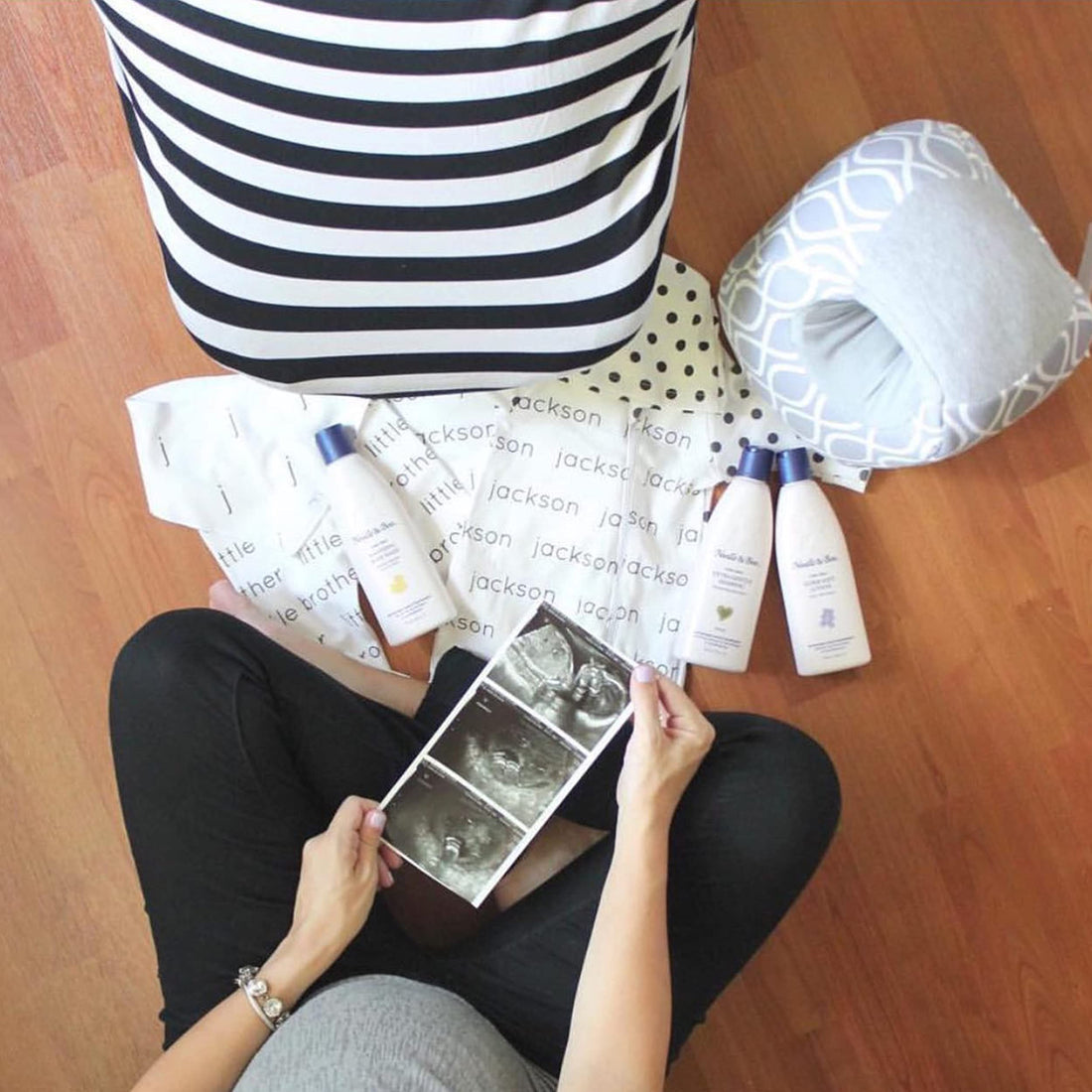 Noodle & Boo Starter Set, Newborn Baby Gift; Super Soft Baby Lotion and Newborn 2-in-1 Hair & Body Wash, 8 Oz of each, Navy/Pink