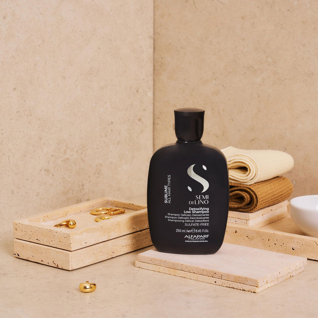 Alfaparf Milano Semi di Lino Sublime Sulfate Free Detox Shampoo - Detoxifying Shampoo - Gentle Hard Water Shampoo for Oily Hair - Cleansing Scalp Build Up and Impurity Remover (8.45 fl oz)