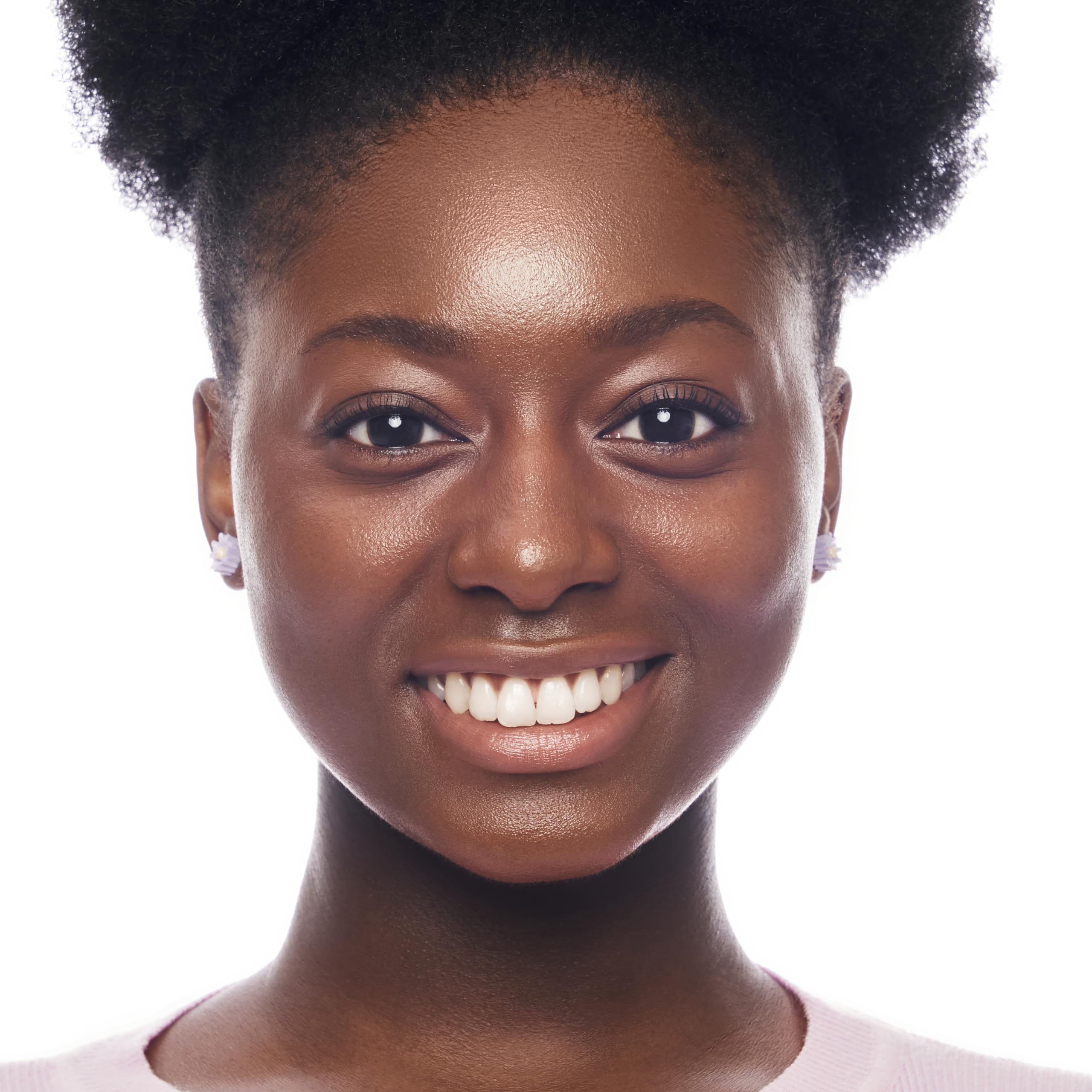 essence | Magic Filter Glow Booster | Complexion Perfector for a Radiant, Soft Focus Effect | Vegan & Cruelty Free