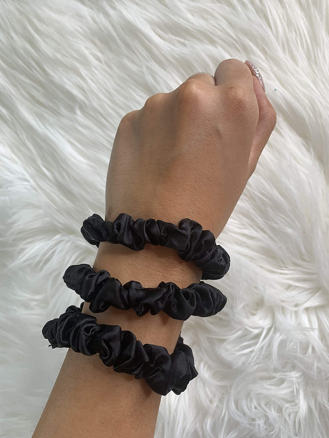 CELESTIAL SILK Mulberry Silk Scrunchies for Hair (Small, Black)