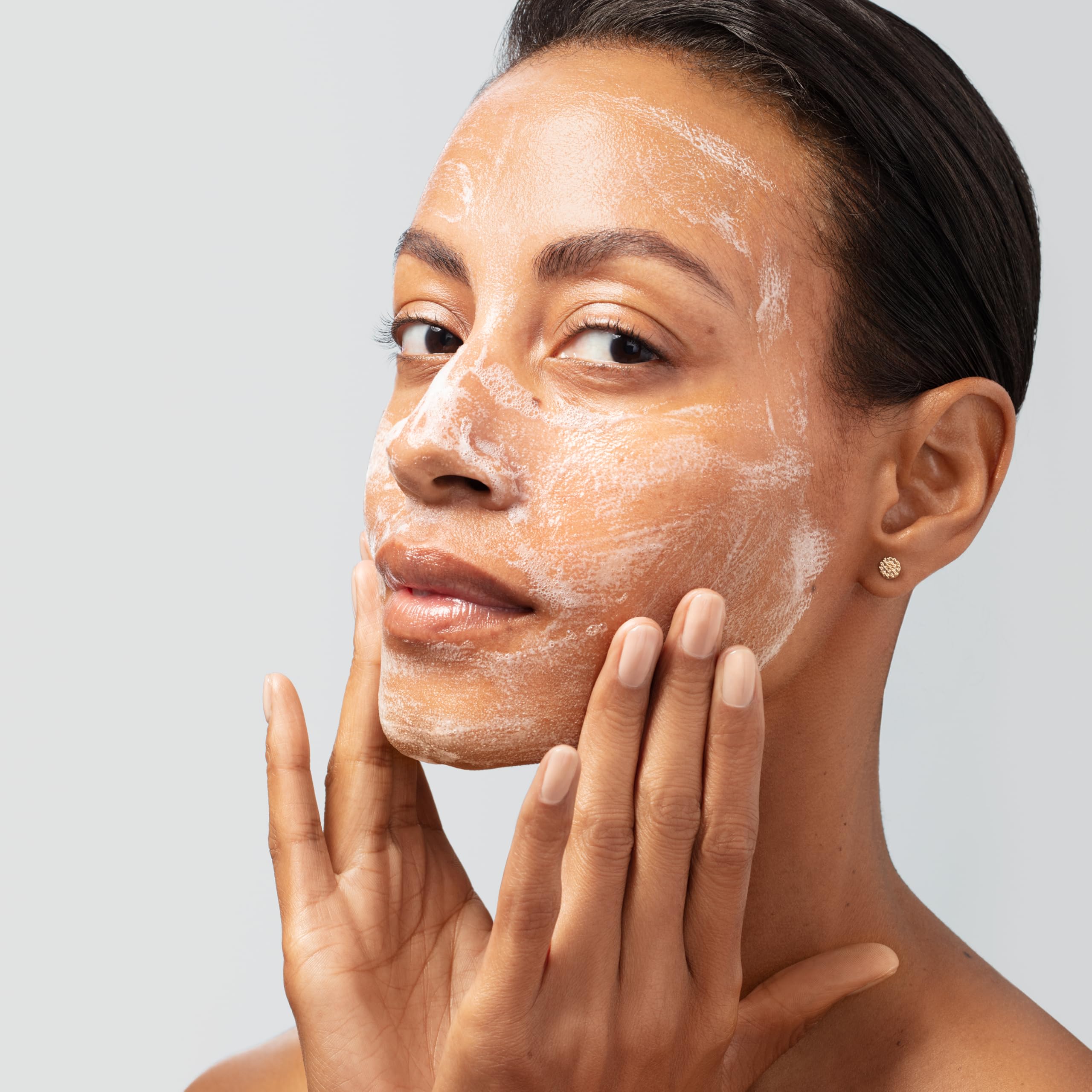 Estée Lauder Soft Clean Moisture Rich Foaming Face Wash Cleanser, 4.2 Ounce