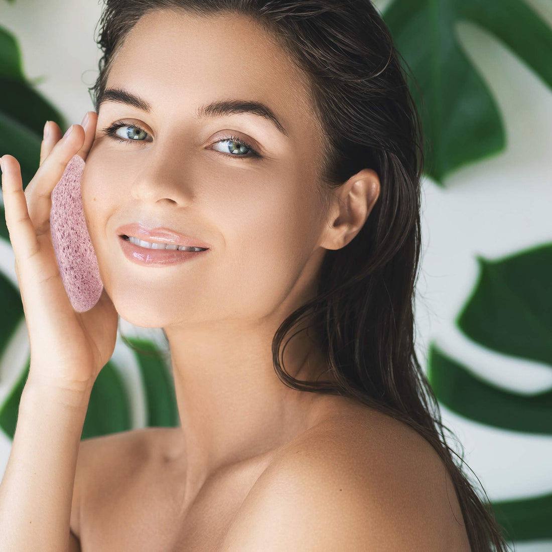 konjac cleansing sponge (french pink clay)