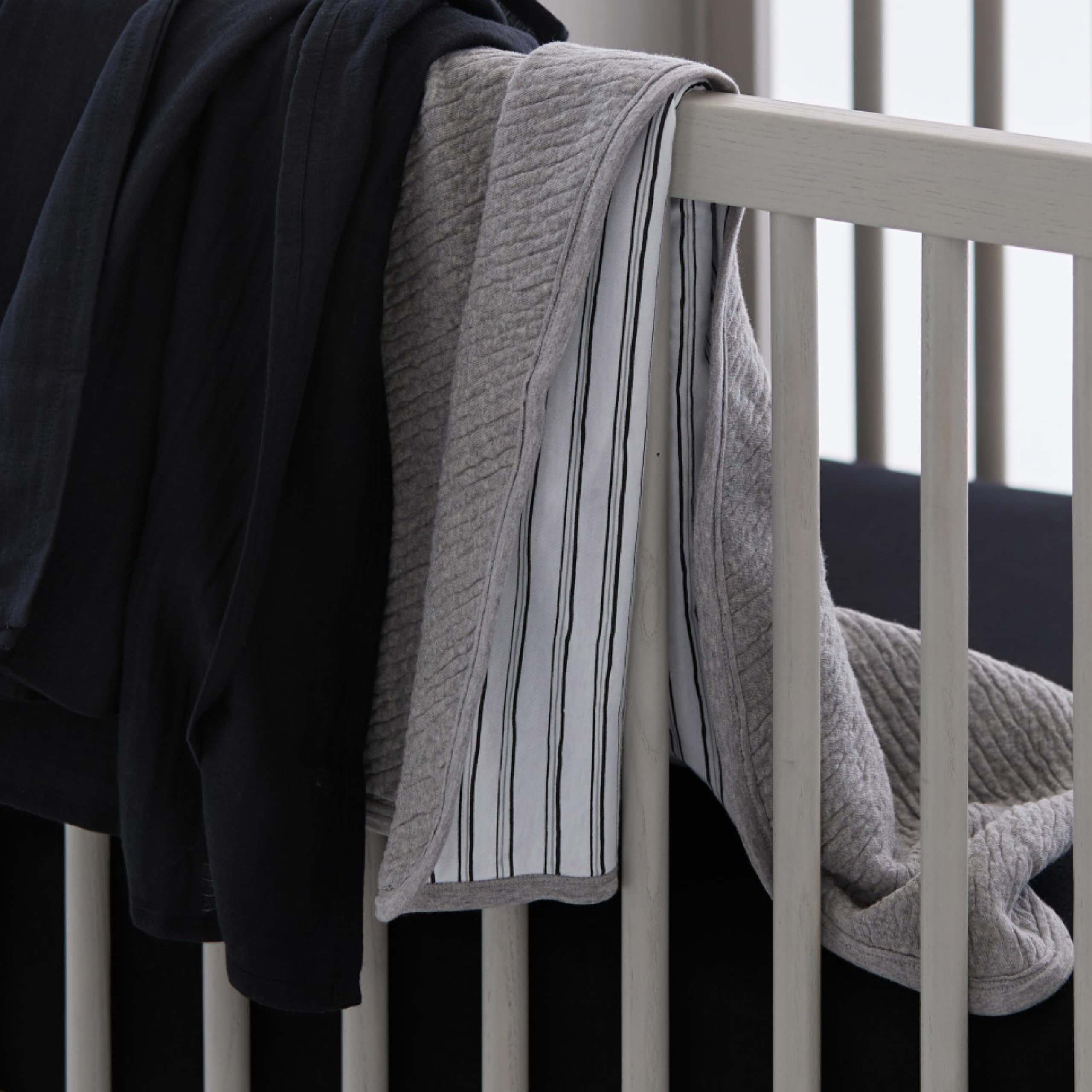 HonestBaby unisex-baby Classics Fitted Crib Sheets Set Standard Mattress, 100% Organic Cotton Baby Boys, Girls, Neutral, 1 Pack - Pattern Play Light Blue, One Size