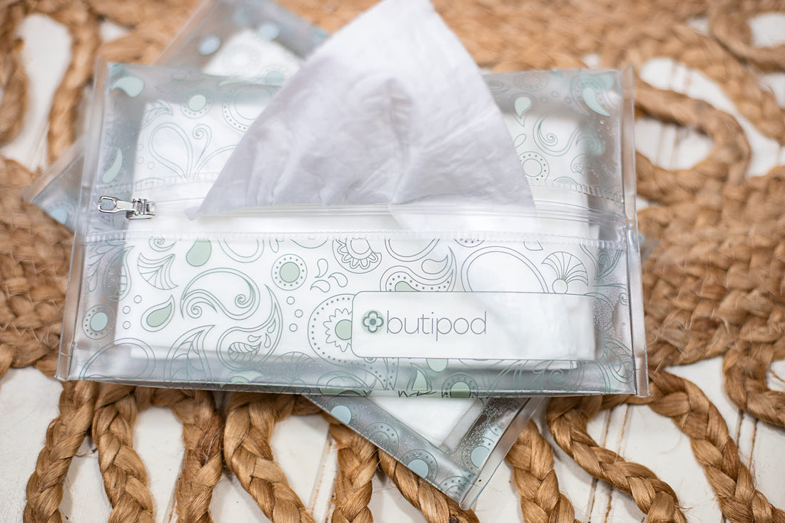 Butipods Slim Wet Wipe Case Travel Clutch Pouch Holder 2-Pack | Reusable Refillable Portable Baby Wipes Dispenser Container | Wipes Stay Moist | Great for Hand & Face Wipes (Grey|Lucite Green)