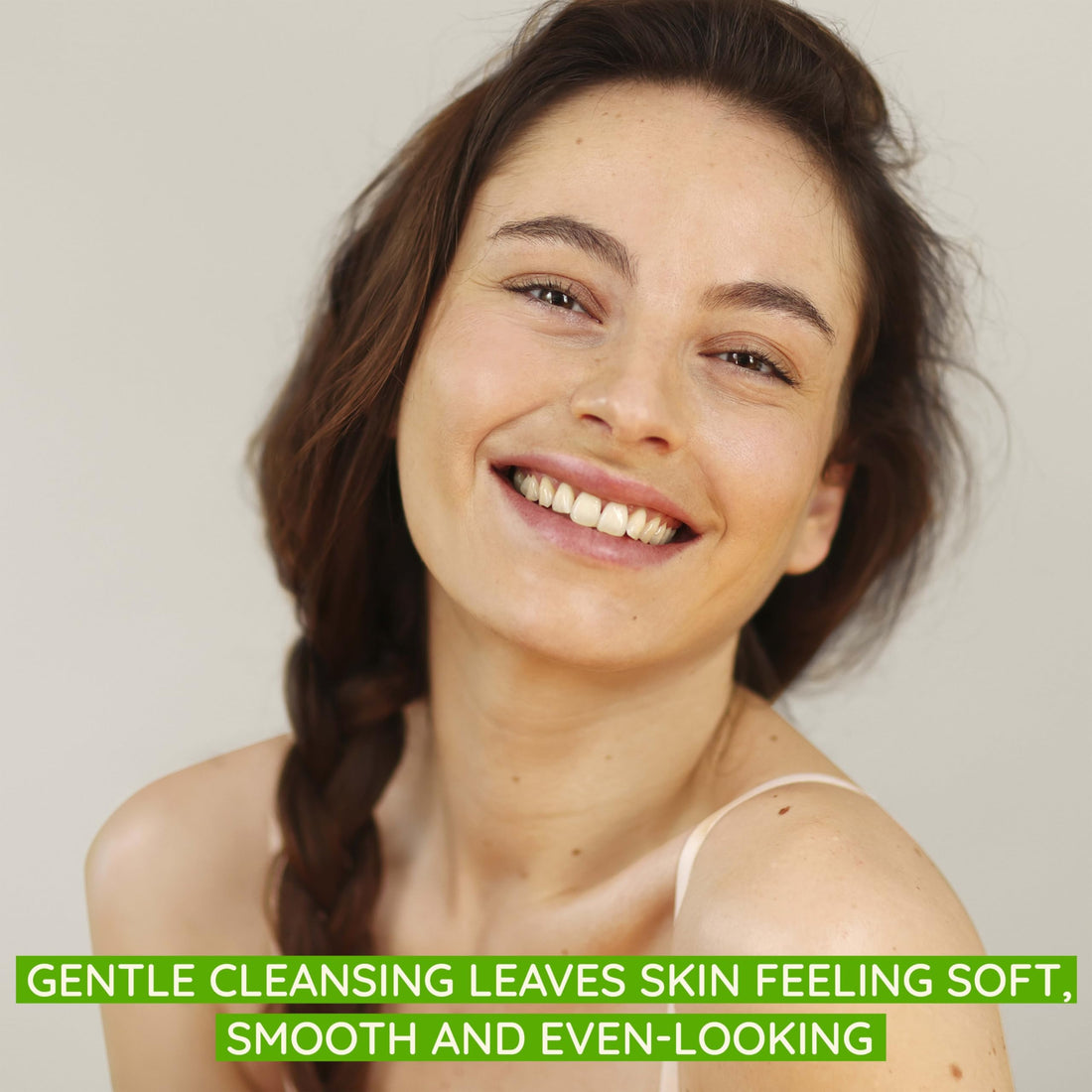 Aveeno Clear Complexion Foaming Oil-Free Facial Cleanser with Soy Extract & 0.5% Salicylic Acid, Acne Treatment Face Wash for Acne-Prone Skin, Sulfate-Free & Hypoallergenic, 6 fl. oz