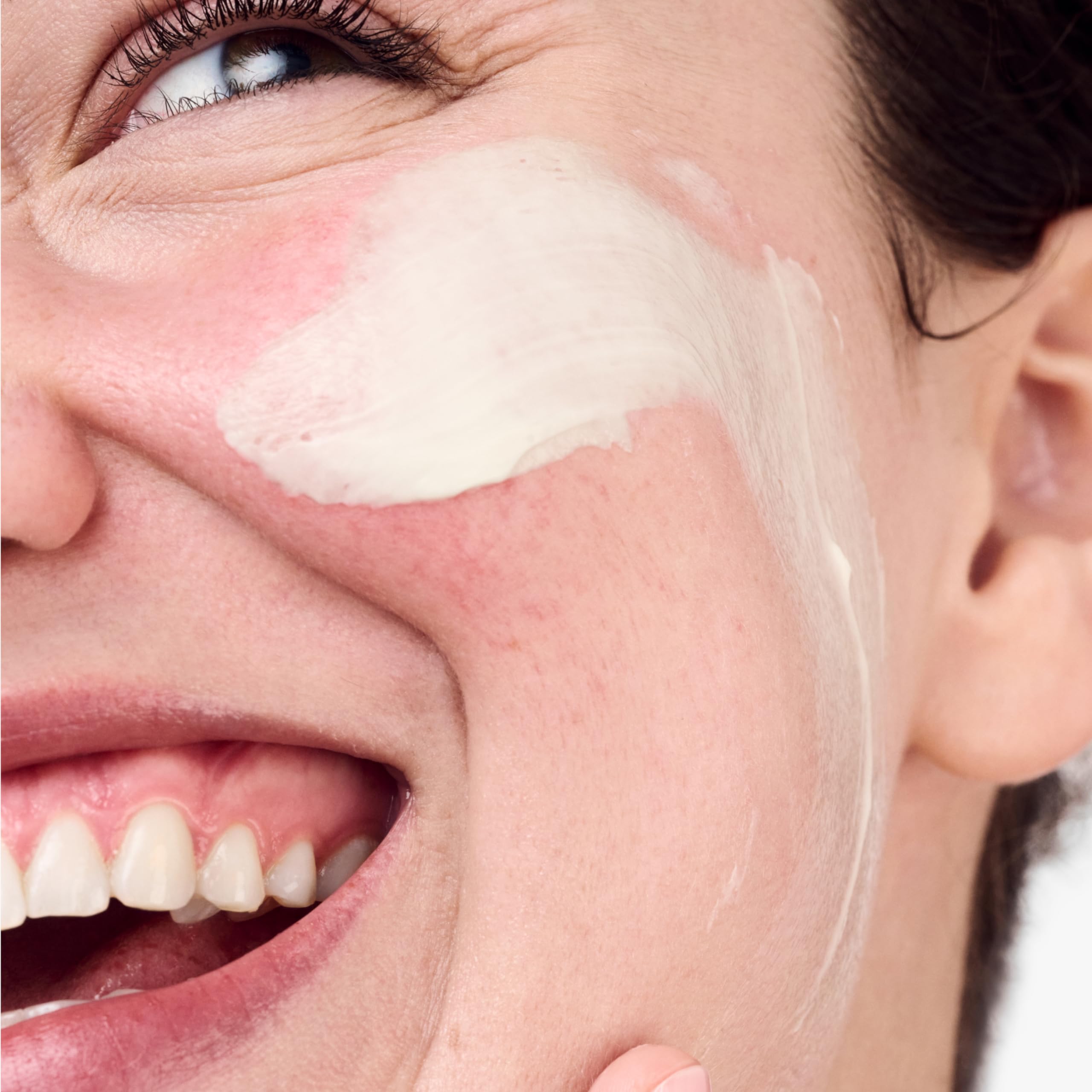 Clinique Redness Solutions Daily Relief Cream with Microbiome Technology, 1.7 Fl Oz