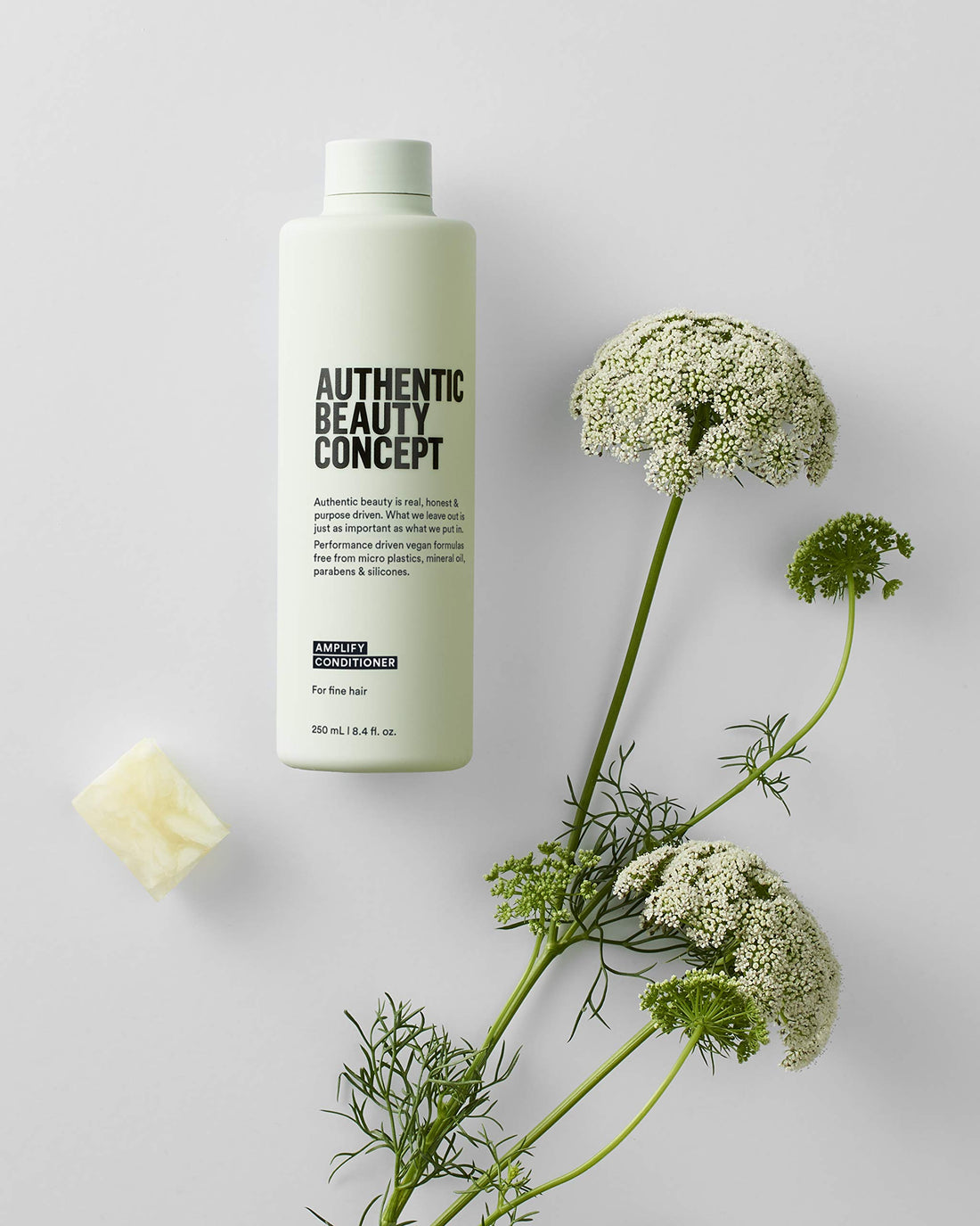 Authentic Beauty Concept Amplify Conditioner | Fine hair | Increases Body & Volume | Vegan & Cruelty-free | Silicone-free | 8.4 fl. oz.