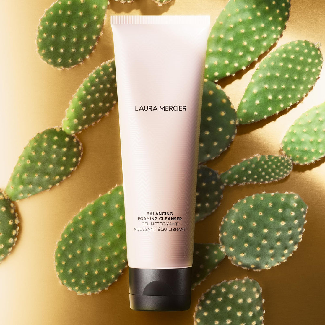 Laura Mercier Balancing Foaming Facial Cleanser, Makeup Remover, Gently Removes Dirt and Excess Oil, Enriched with Prickly Pear Extract, Maintains Skin's Moisture, Ideal for Oily Skin