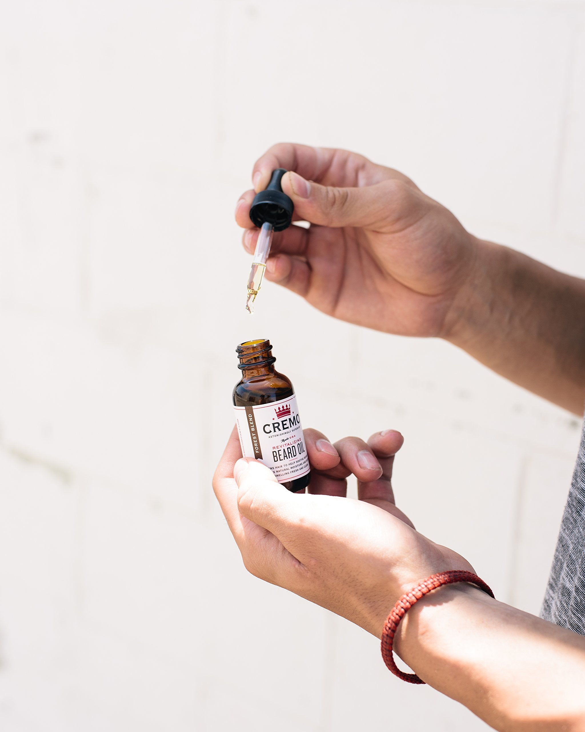 Cremo Revitalizing Beard Oil, Astonishingly Superior, 1 Ounce Bottle, Tea Tree Mint Scent