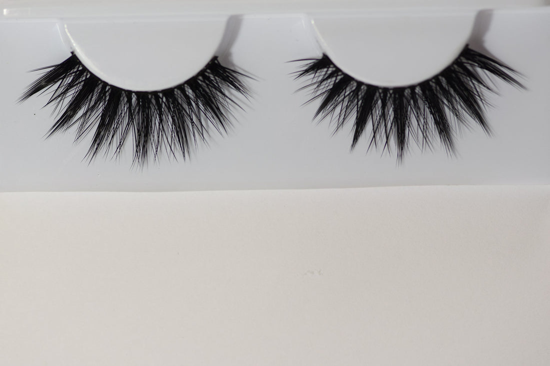 4 Pairs Miss Lash M157