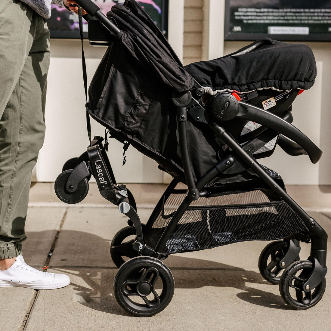 Lascal BuggyBoard Maxi Universal Stroller Board, Fits Strollers Including UPPAbaby, Baby Jogger, Bugaboo, No Need for a Double Stroller for Infant and Toddler, Max Weight 66 lbs, Black