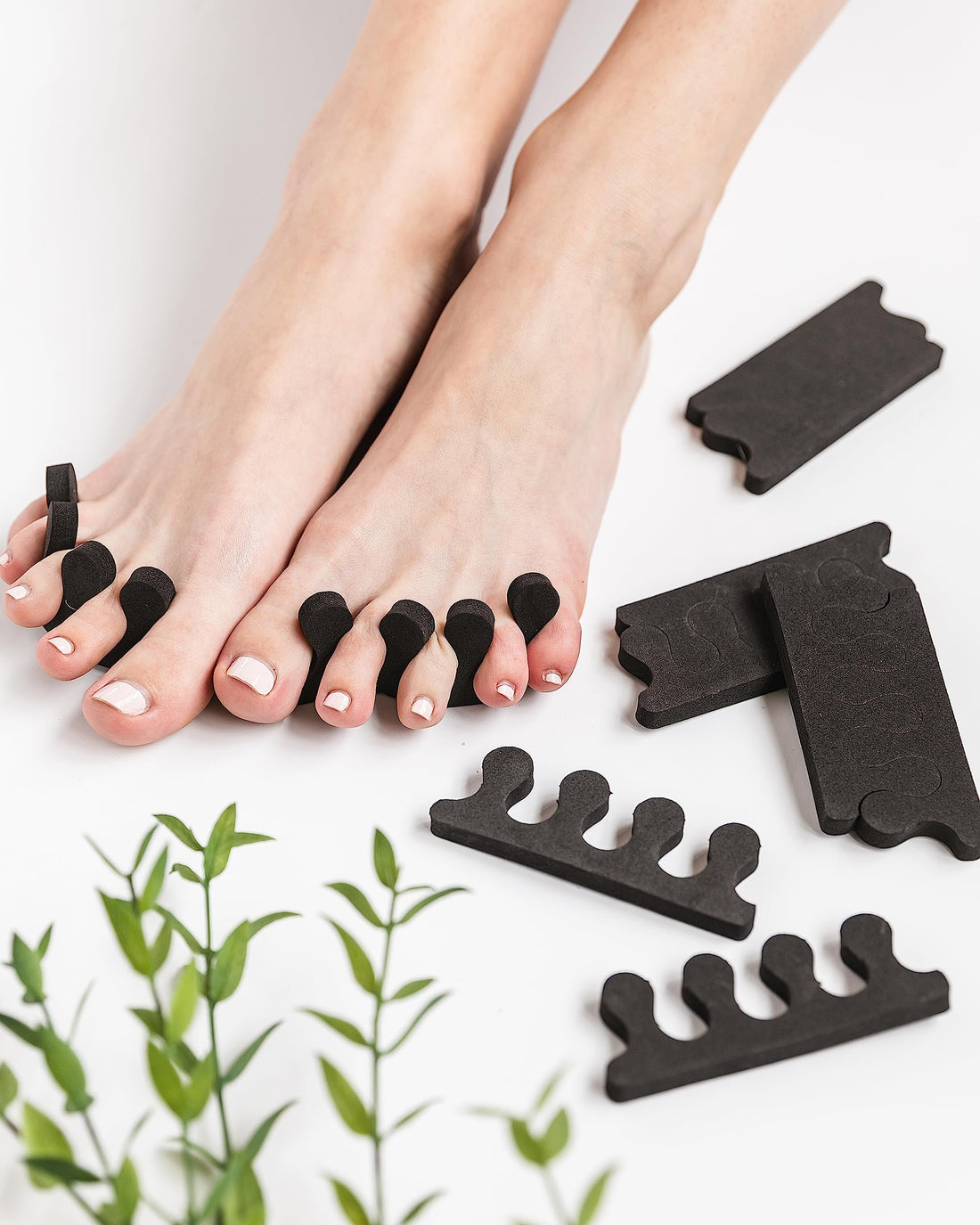 Amazon Basics Toe Separators, Black, Solid, 120 Count, Large