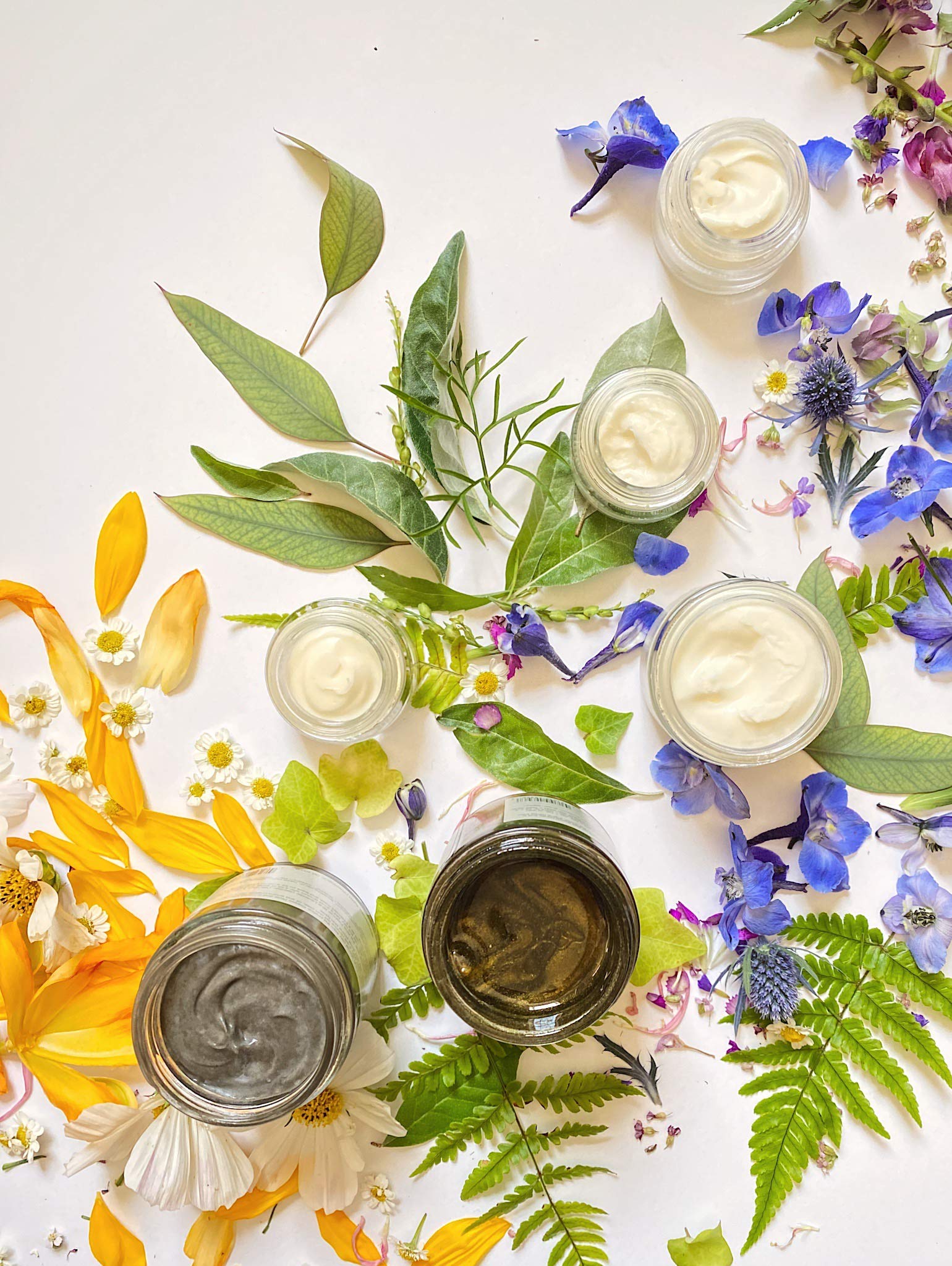 MIRACLE MOISTURIZER CREAM by Skincando 2 0z - All Natural - Organic - Intensive Moisturizer - Contains Organic Apricot Kernel Oil - Grapefruit Seed Extract - Lavender Essential Oil - Spearmint Oil