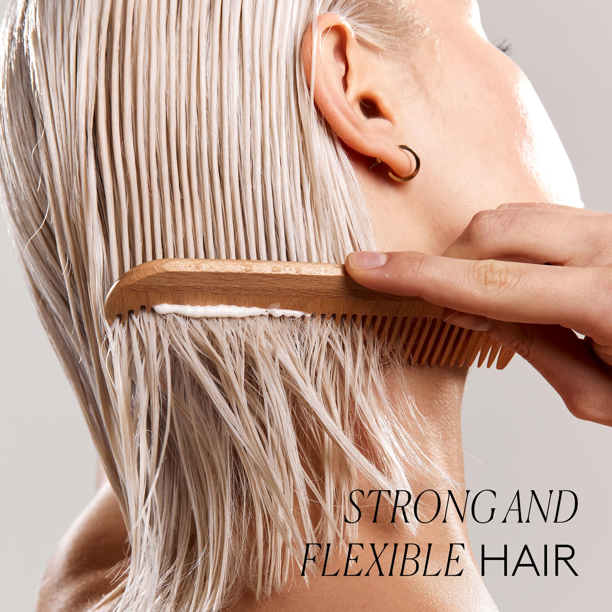 COCUNAT - Rich Conditioner - Dry, Damaged or Dyed Hair - Natural Nutrients - Split Ends - Frizz Free - Silicone Free - Moisturising - Curly Method Suitable - Instant Detangling - 200 ml