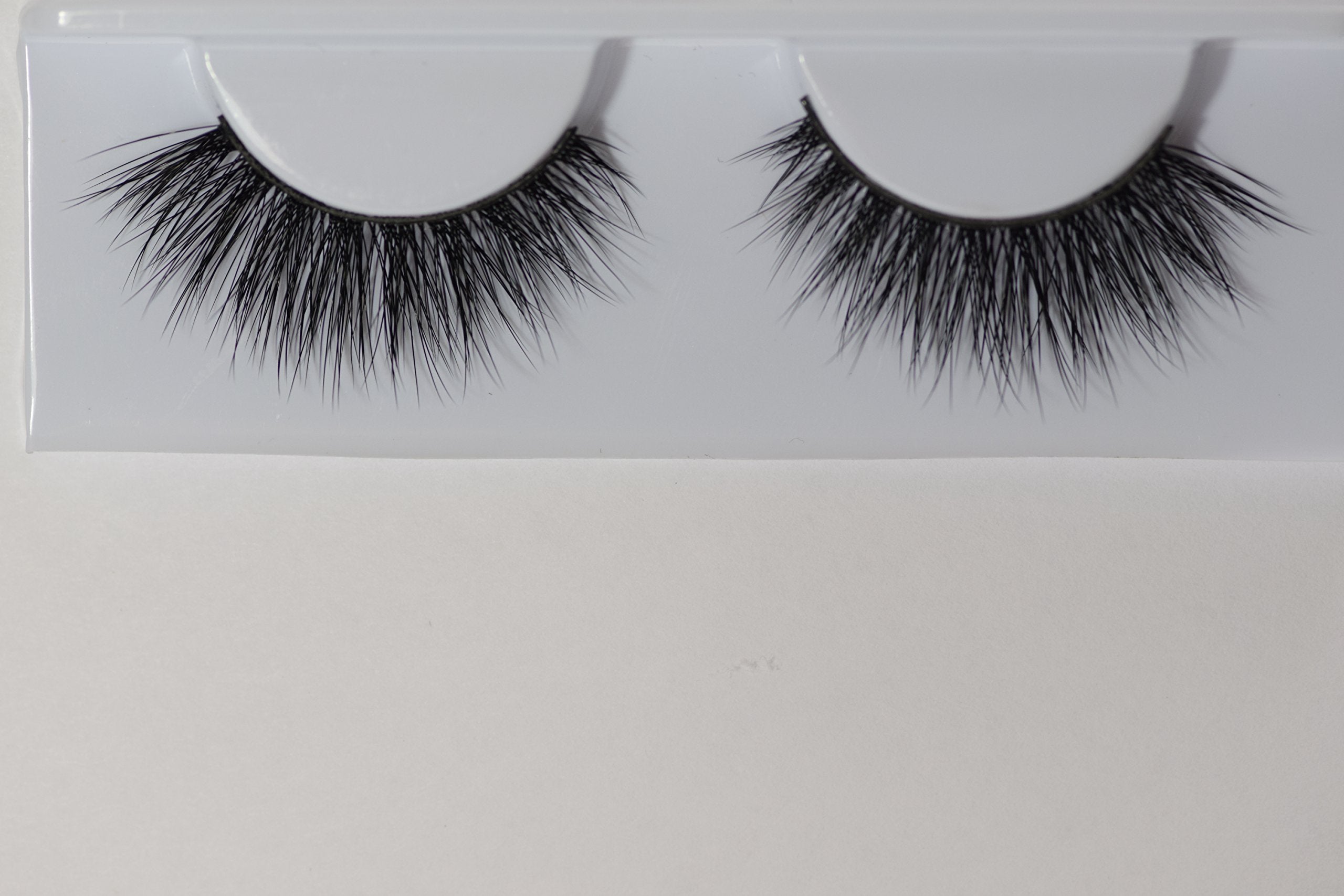 4 Pairs Miss 3D Volume Lash M301