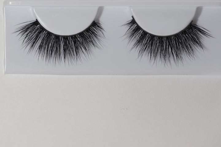 4 Pairs Miss 3D Volume Lash M301