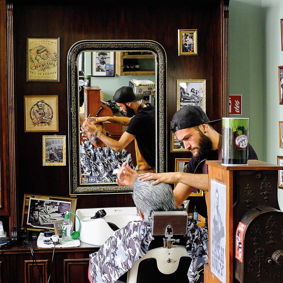 Dovo Diamant Straight Razor, Olivewood Handles, Black Blade, Carbon Steel, Full Hollow, 5/8