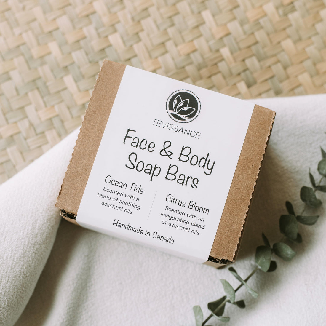 Generic Handmade Organic and Vegan Soap Bars for Face and Body, with Premium Essential Oils of Lavender, Lemongrass, Cedarwood and Eucalyptus, 100% Natural Ingredients, Floral Scent, Set of 2 Bars