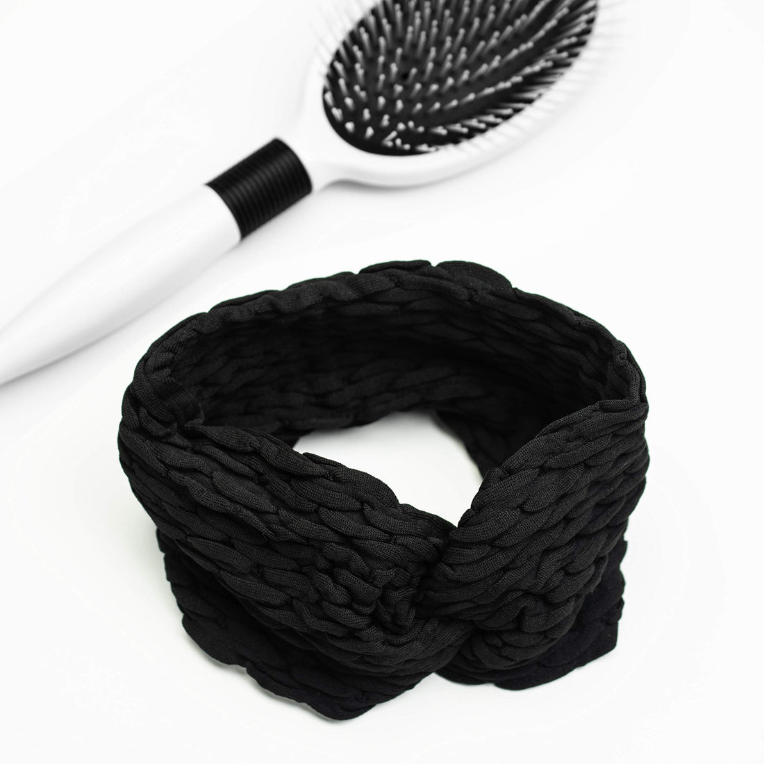 Scunci Wide Twist Headwrap Scrunchie Hair Tie, Black, 1 Count