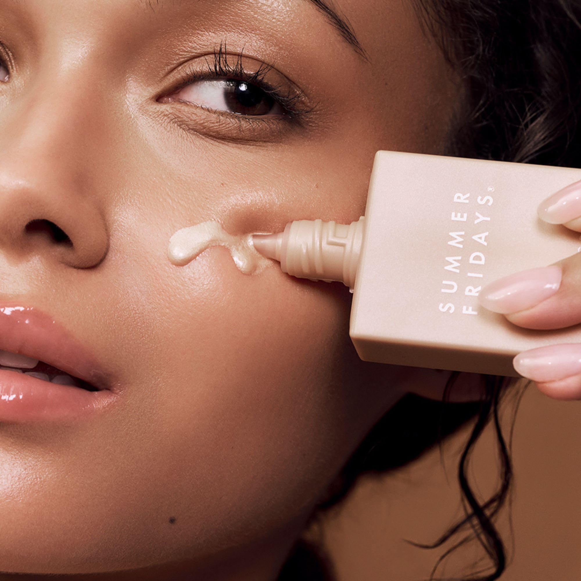 Summer Fridays Illuminating Drops - Hydrating Serum-Like Formula with Hyaluronic Acid - Dewy Summer Makeup with Skincare Benefits - Help Support a Healthy Skin Barrier (1 Fl Oz)