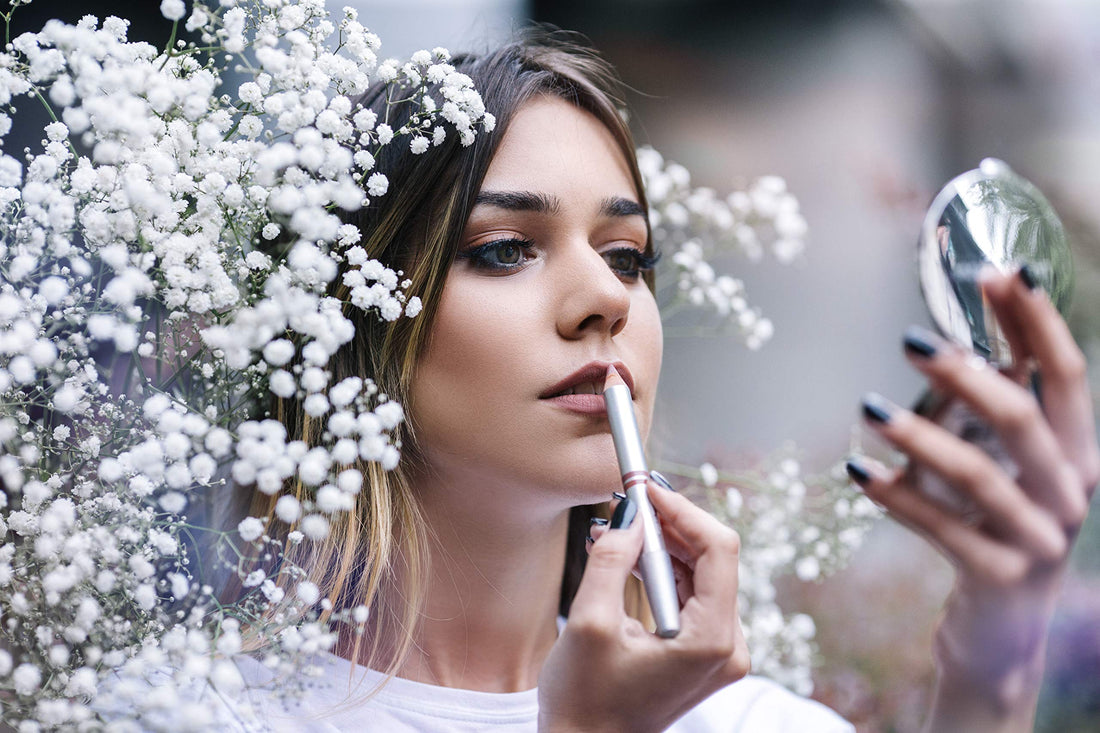 La Bella Donna Ultimate Pure Perfection Liquid Mineral Foundation SPF 15 - Nicoletta