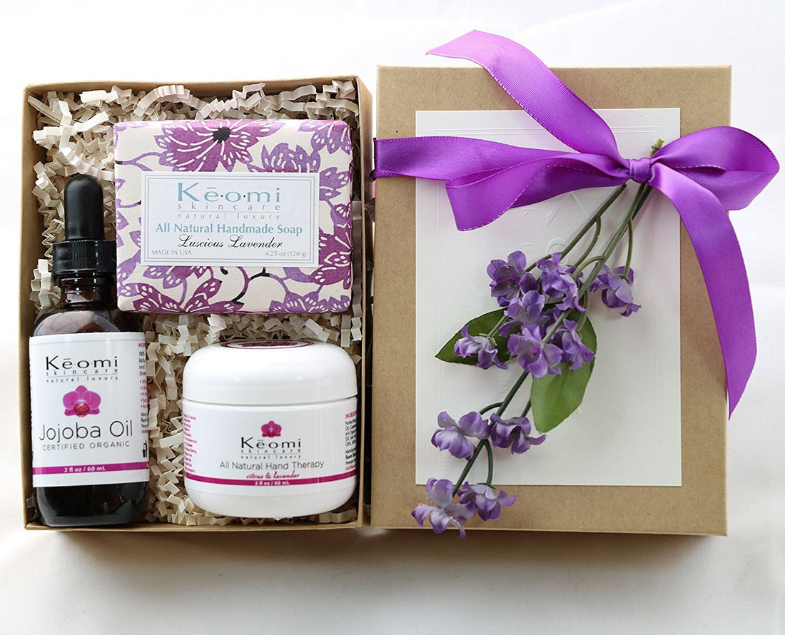 Lavender & Rose Organic Bath & Body Gift Set for Women - Pamper Her w/All Natural Luxury! - Scented w/ Pure Aromatherapy Grade Essential Oils -Beautifully Packaged and Ready to Give
