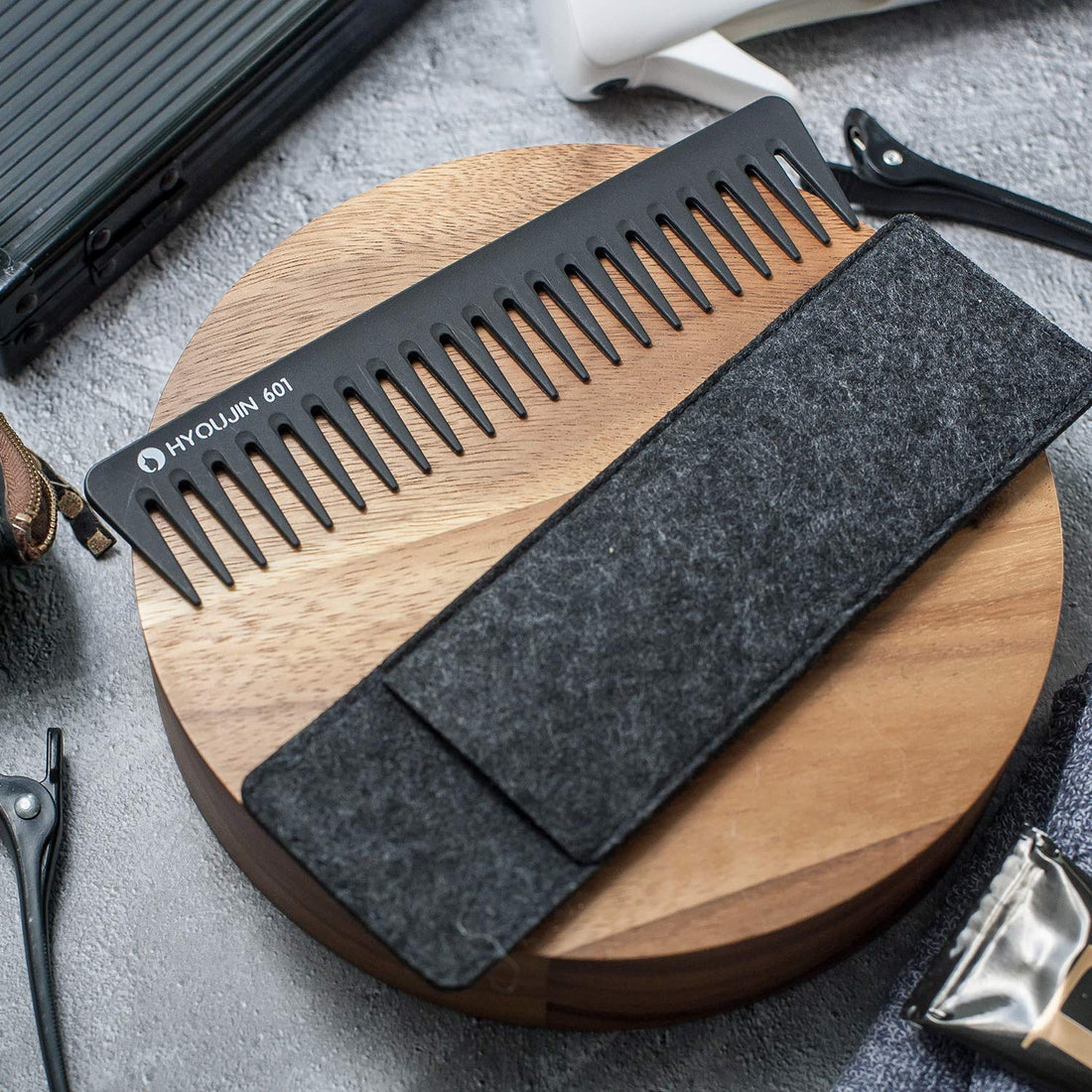 HYOUJIN 601 Black Carbon Wide Tooth Comb Detangling Comb Detangler Hair Comb for Long Wet hair Hair Straighten Curly Hair 230ââ€žÆ’ Heat Resistant